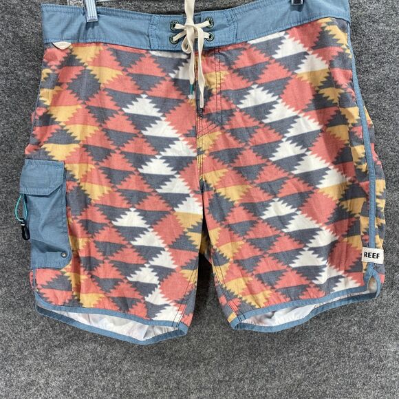 Reef Swim Trunks Shorts Men M Medium Blue Geometric Mid Rise Boardshorts Pull On - Picture 4 of 9